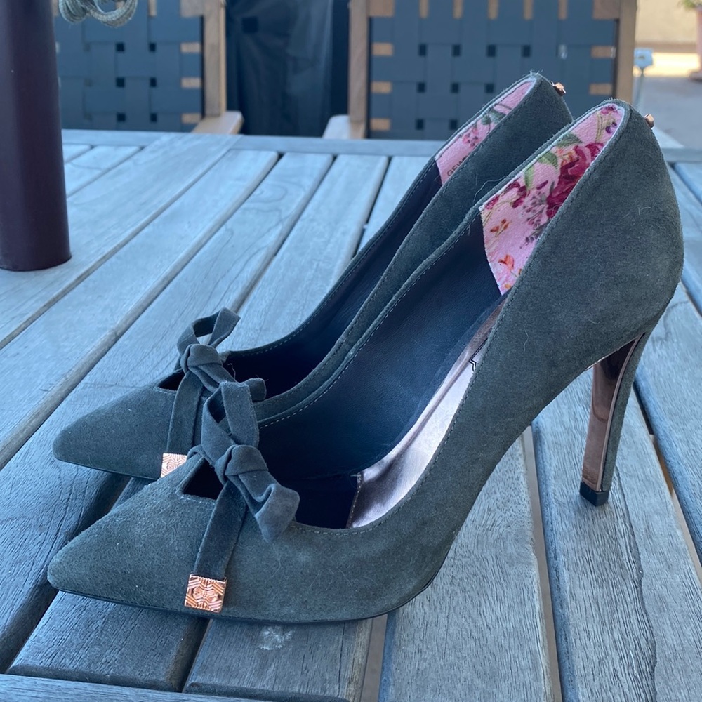 Ted baker grey suede heels